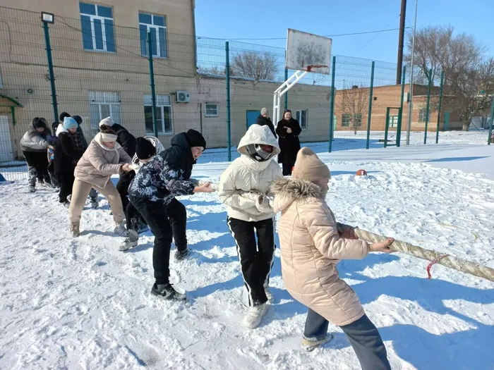 перетягивание каната