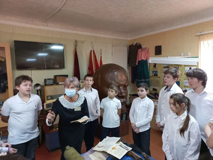 экскурсовод Т. Бондарева